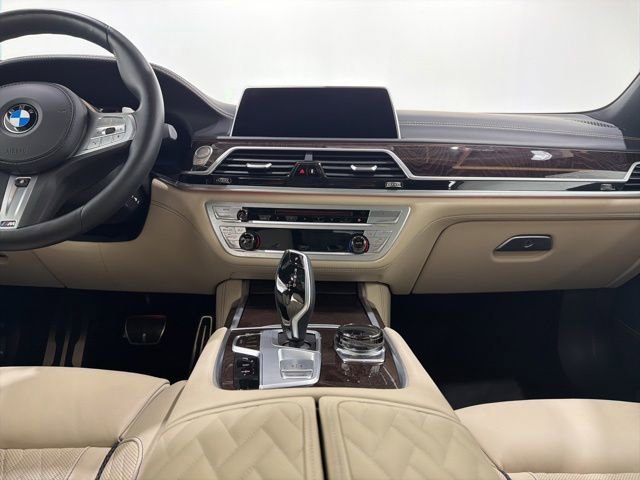 Used 2020 BMW 750i xDrive w/ Executive Package AWD/4WD image 35