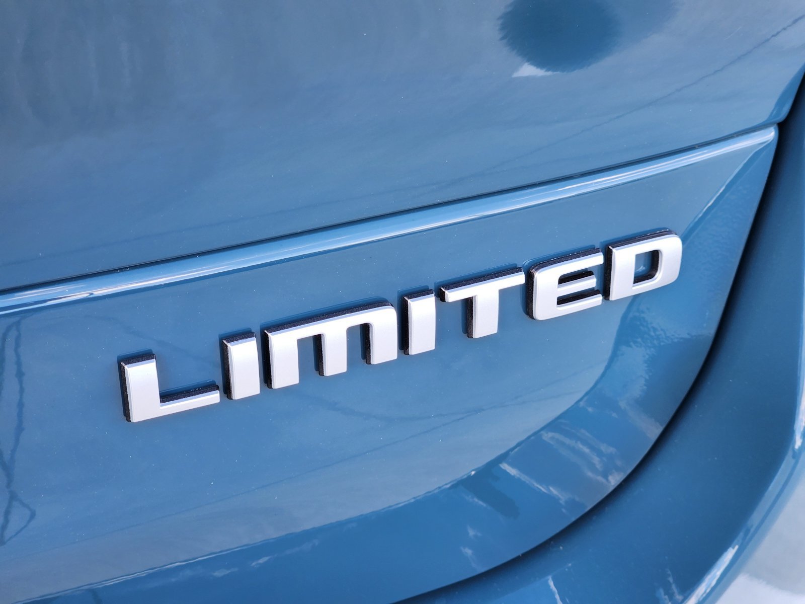 New 2027 Jeep Grand Cherokee L Limited w/ Trailer Tow Package AWD/4WD image 12