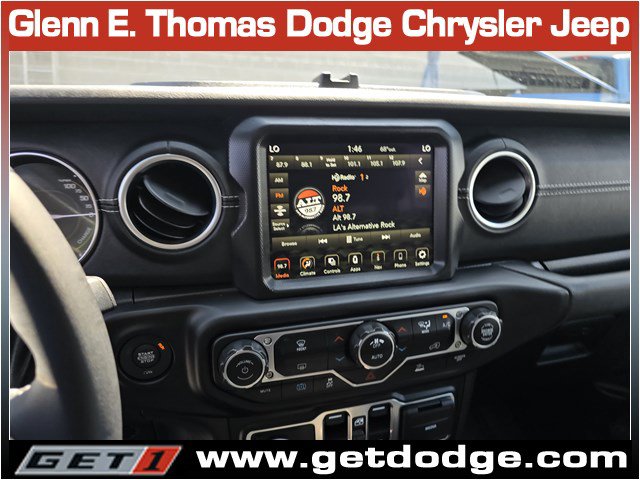Certified 2023 Jeep Wrangler Unlimited Sahara AWD/4WD image 14
