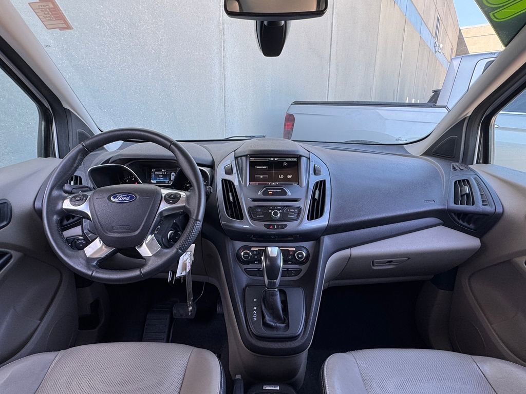 Used 2016 Ford Transit Connect Titanium FWD image 5