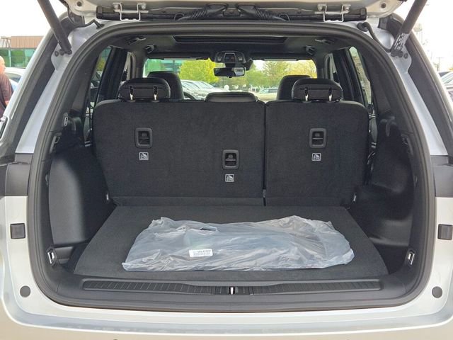 New 2025 Jeep Grand Cherokee Limited w/ Luxury Tech Group II image 17