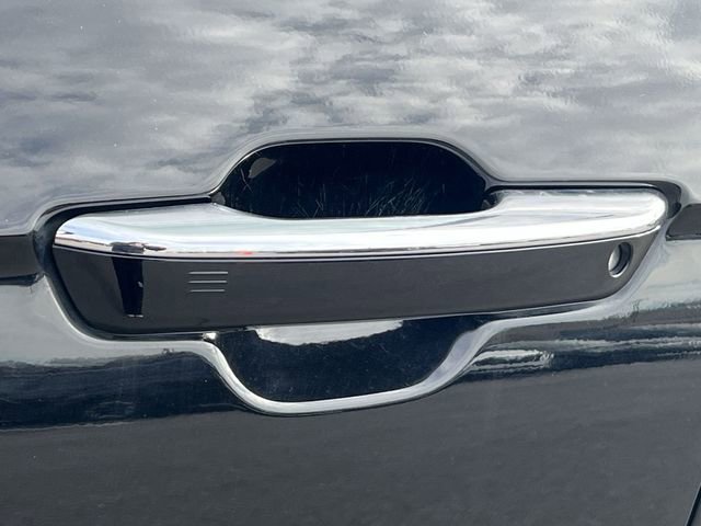 Used 2021 Jeep Grand Cherokee L Overland w/ Luxury Tech Group IV image 47