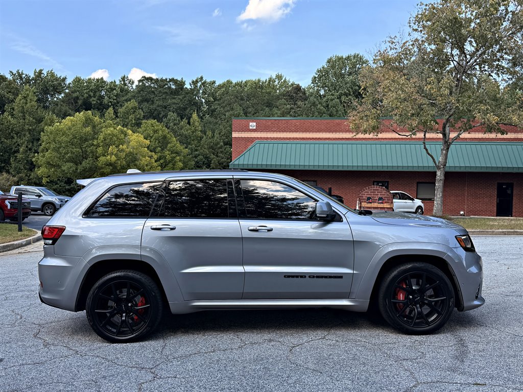 Used 2018 Jeep Grand Cherokee SRT AWD/4WD image 4