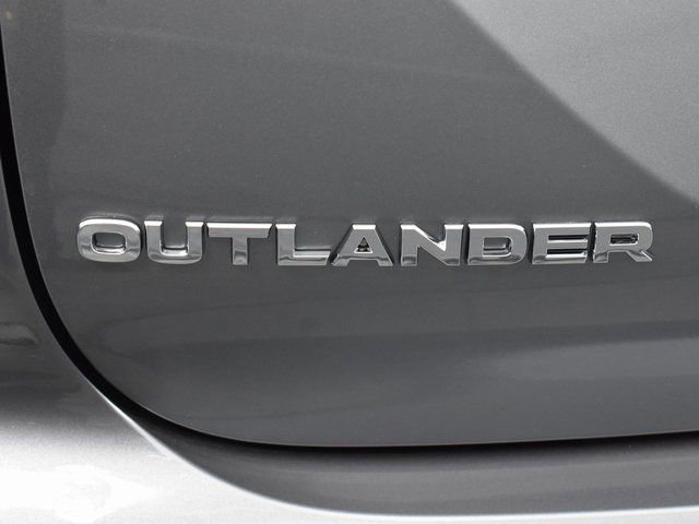 Used 2023 Mitsubishi Outlander SE Black Edition AWD/4WD image 10