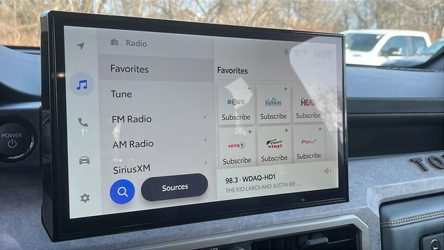 Used 2024 Toyota Tacoma Trailhunter image 15