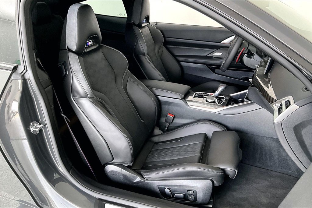 Used 2027 BMW M4 Competition RWD image 8