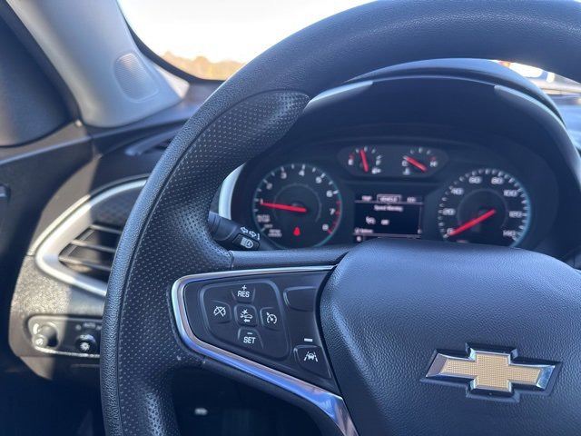 Used 2024 Chevrolet Malibu LT image 15