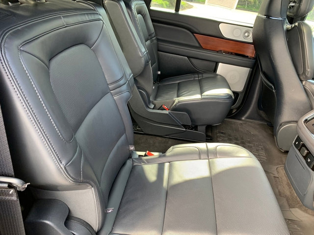 Certified 2024 Lincoln Navigator L Reserve image 16