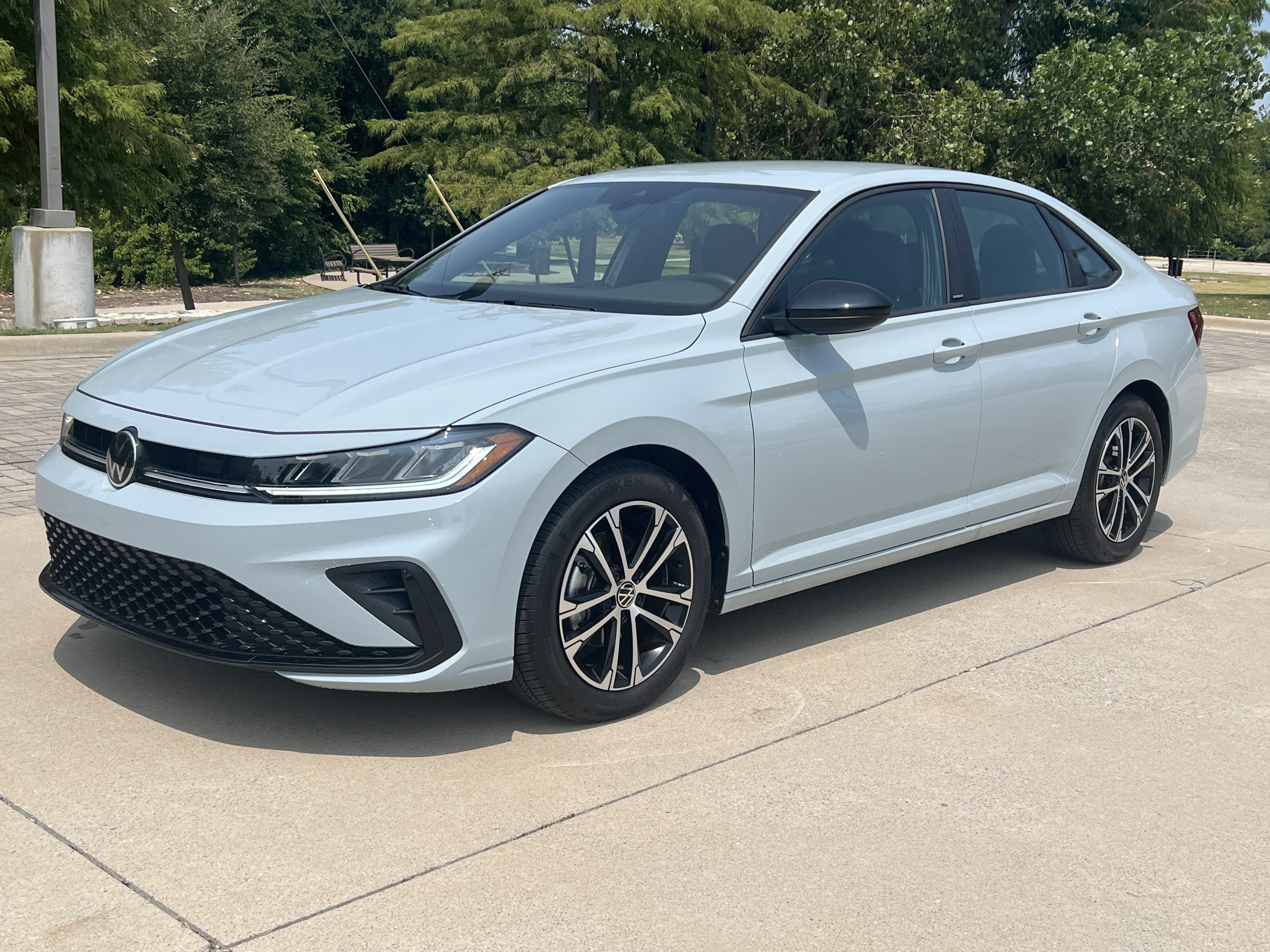 Certified 2026 Volkswagen Jetta Sport FWD image 4