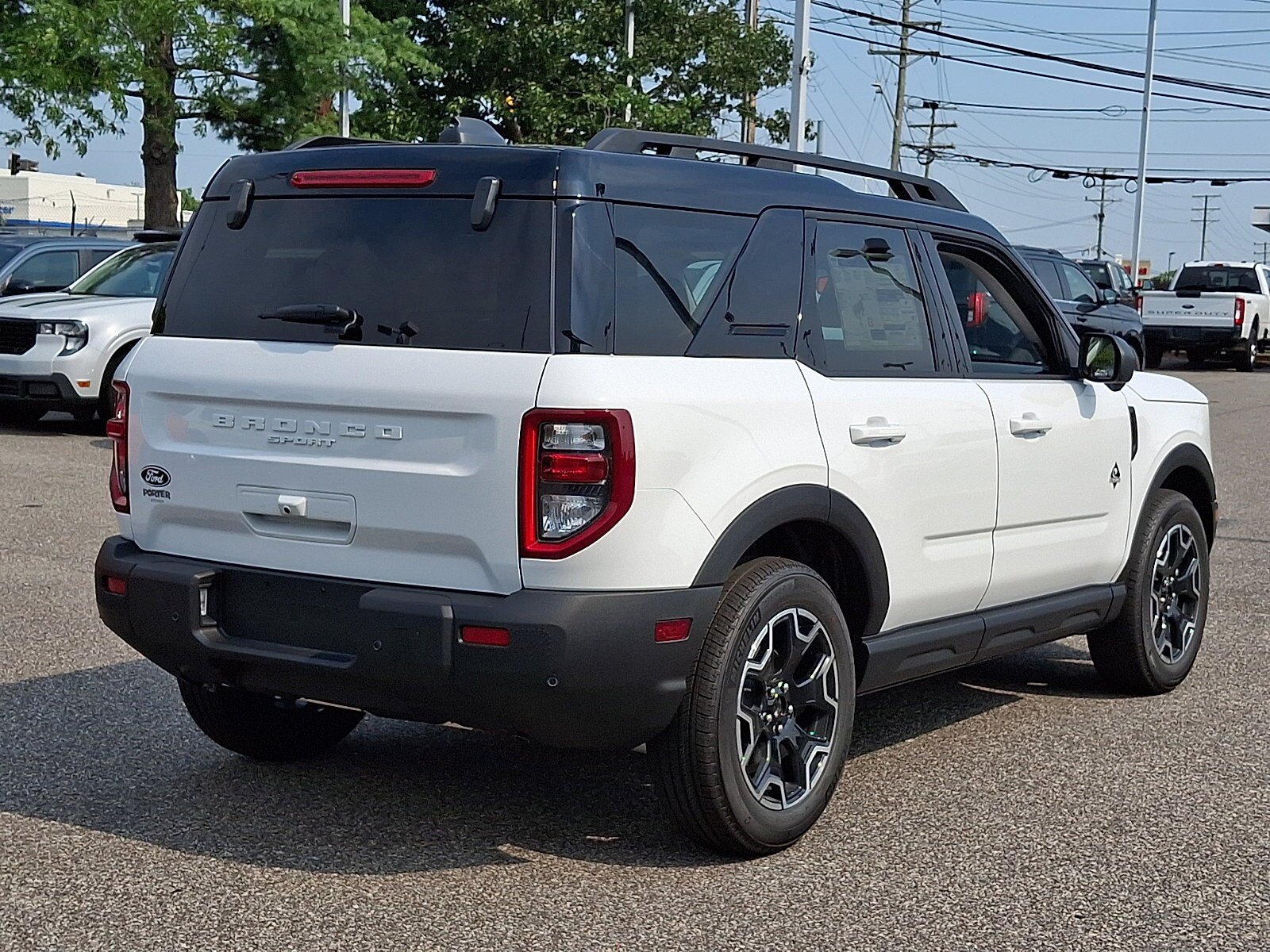 New 2026 Ford Bronco Sport Outer Banks w/ Outer Banks Tech Package+ AWD/4WD image 4