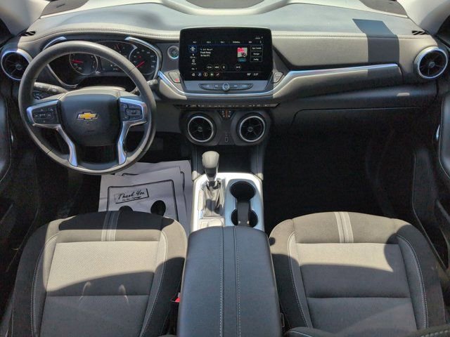 Used 2025 Chevrolet Blazer LT FWD image 25