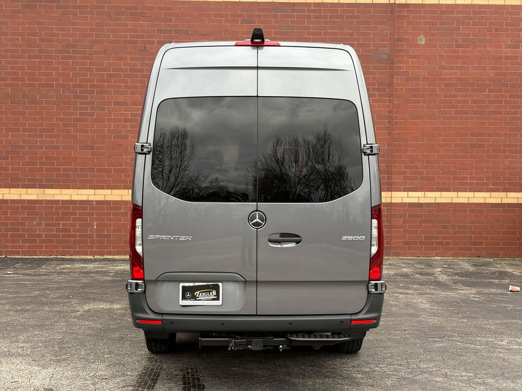 Used 2025 Mercedes-Benz Sprinter 2500 image 24