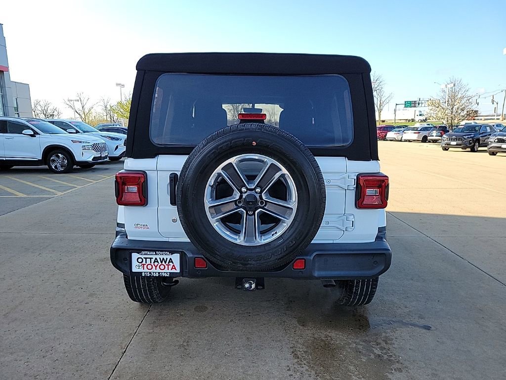 Used 2019 Jeep Wrangler Unlimited Sahara image 6