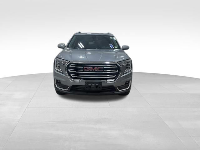 Used 2023 GMC Terrain SLT image 4