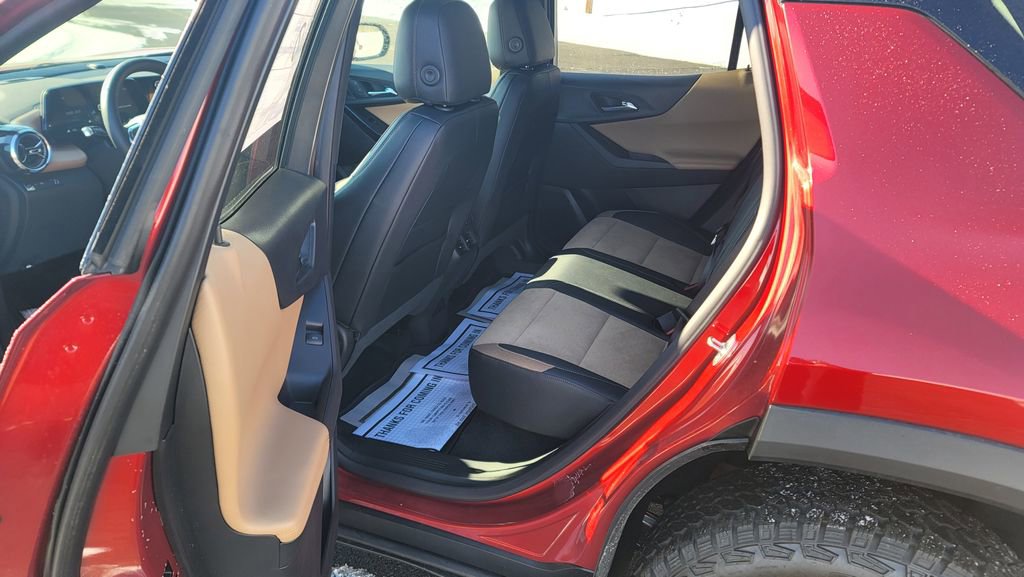 New 2026 Chevrolet Equinox ACTIV w/ Convenience Package III image 25