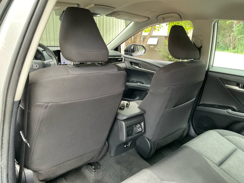 Used 2025 Toyota Camry LE FWD image 29