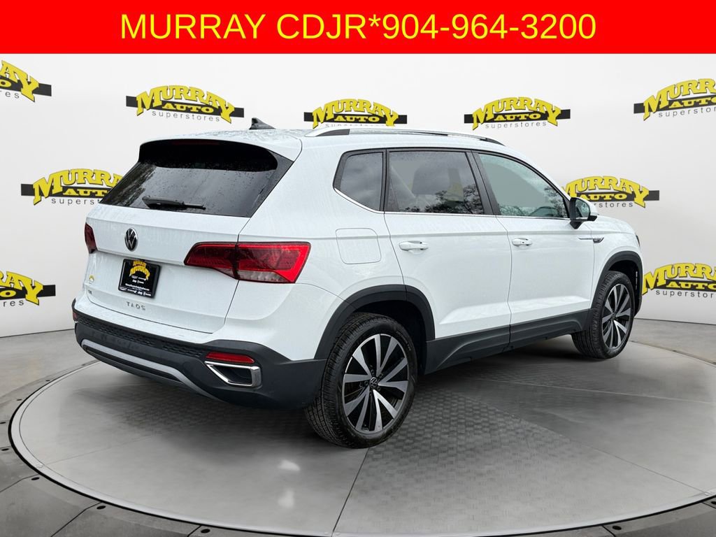 Used 2024 Volkswagen Taos SE image 5