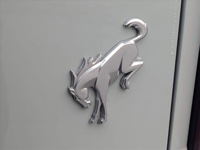 Used 2021 Ford Bronco Outer Banks image 10