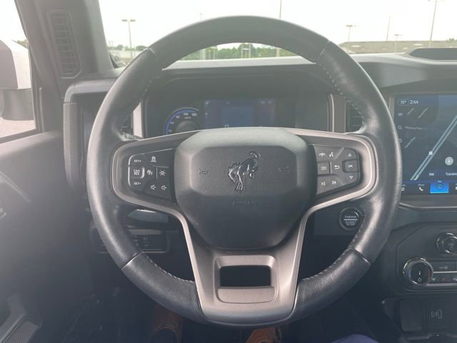 Used 2022 Ford Bronco Outer Banks AWD/4WD image 14