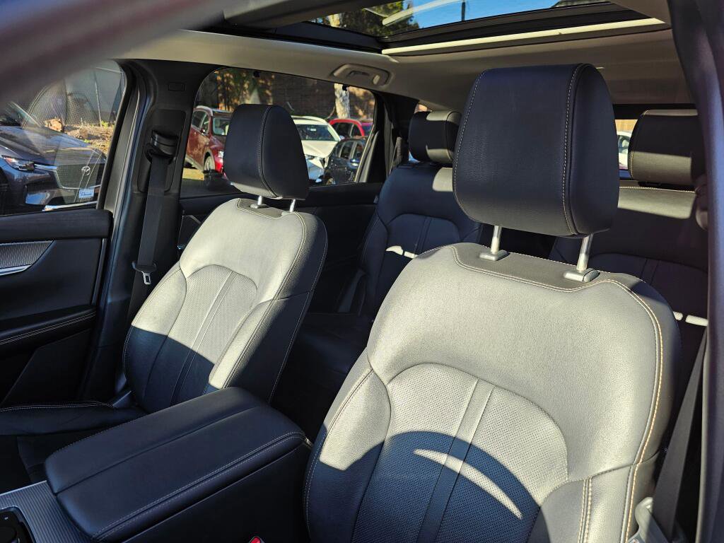 Certified 2024 MAZDA CX-90 Plug-In Hybrid w/ Premium Pkg image 42