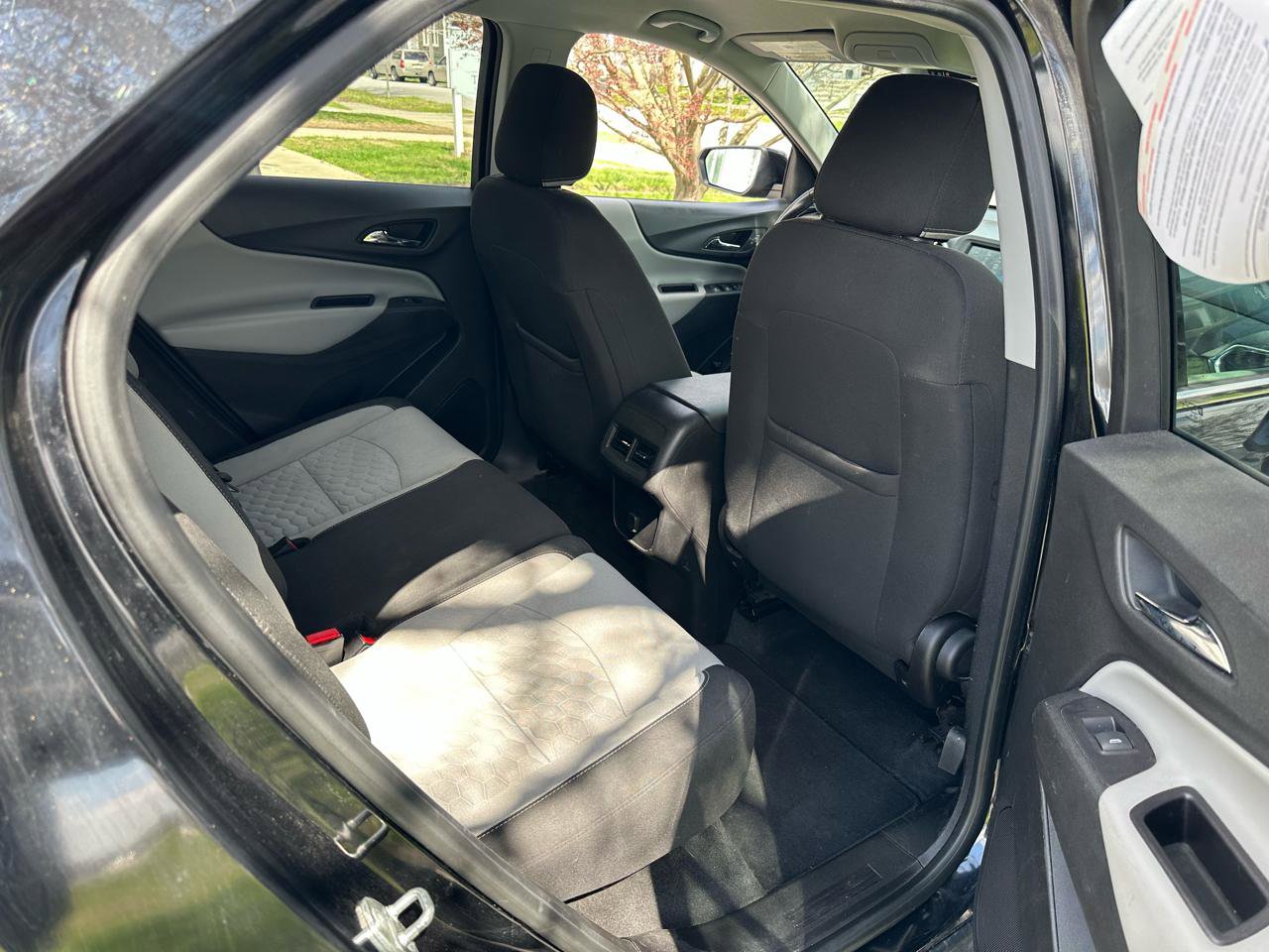 Used 2018 Chevrolet Equinox LT AWD/4WD image 27