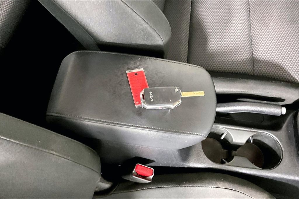 Used 2023 Kia Soul LX w/ LX Technology Package image 34