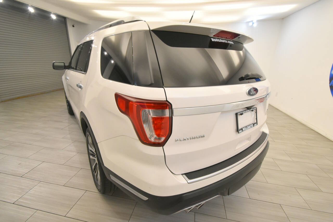 Used 2018 Ford Explorer Platinum image 3