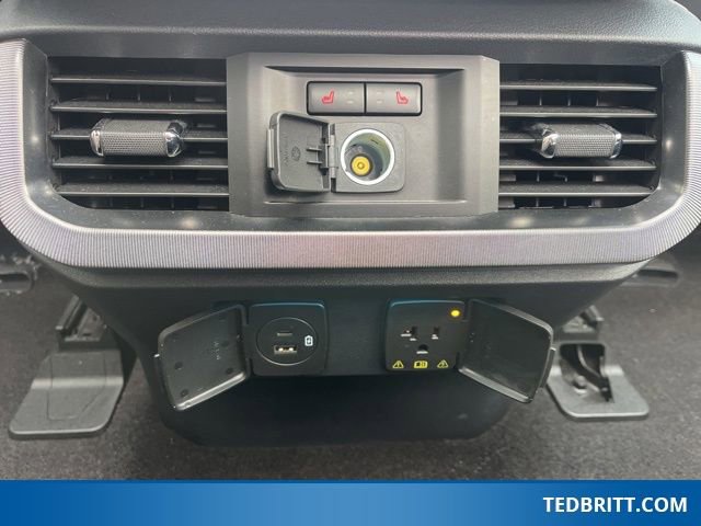 Certified 2023 Ford F150 Platinum w/ Equipment Group 701A High image 16