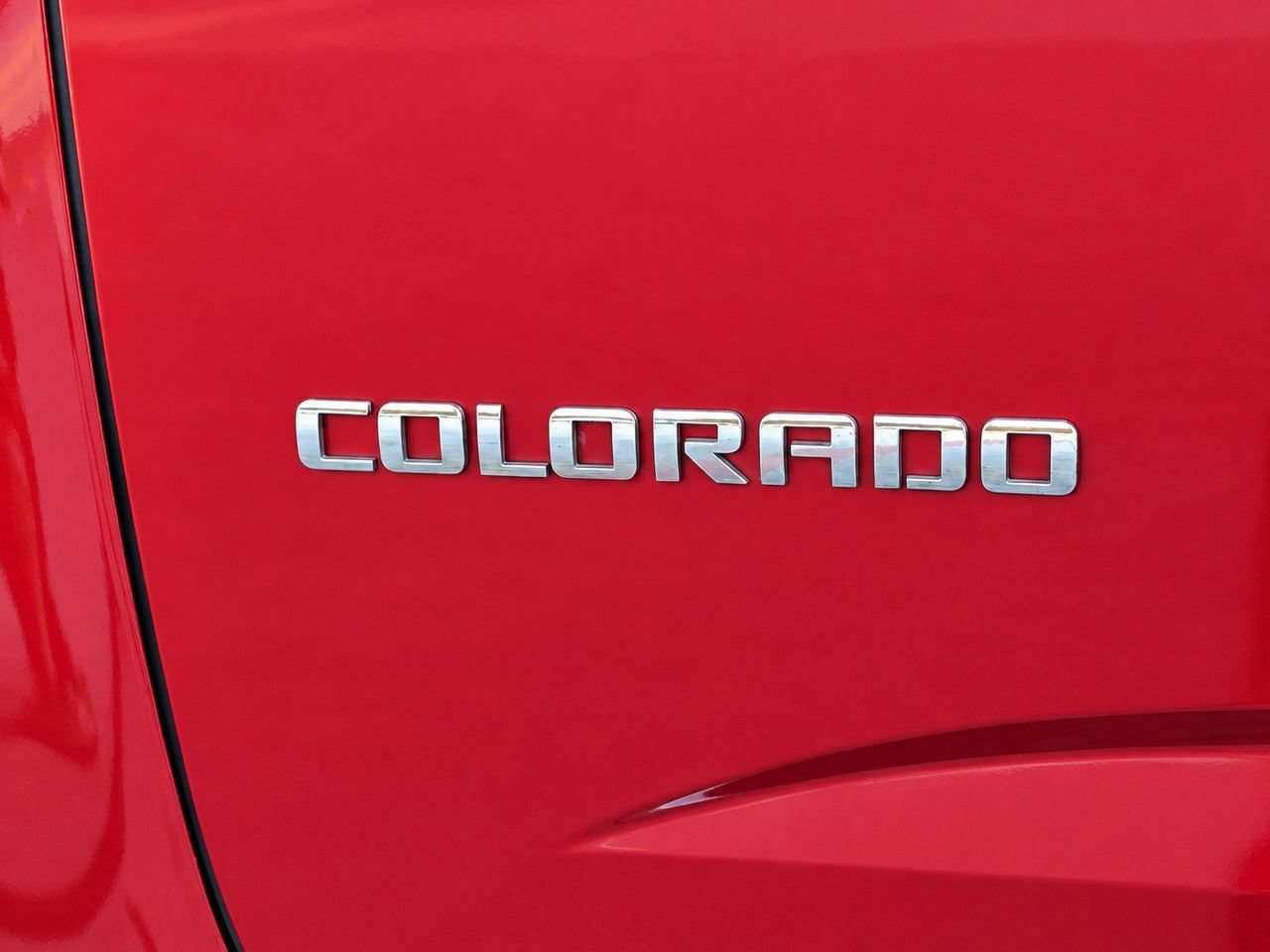 Certified 2018 Chevrolet Colorado LT RWD image 8