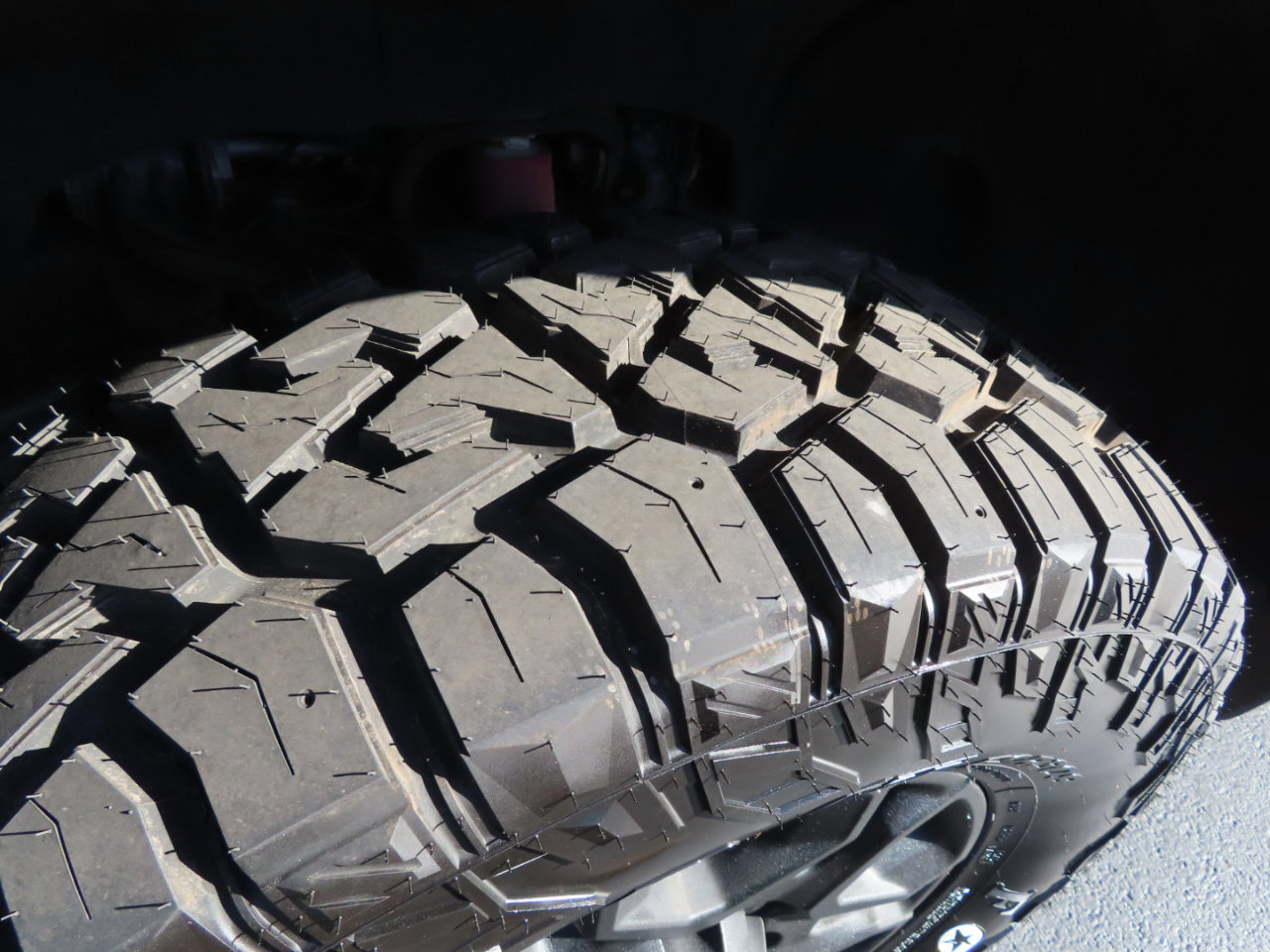 Used 2021 Chevrolet Silverado 2500 LT w/ Z71 Off-Road Package image 12