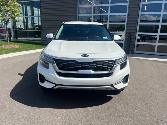 Used 2021 Kia Seltos LX AWD/4WD image 2