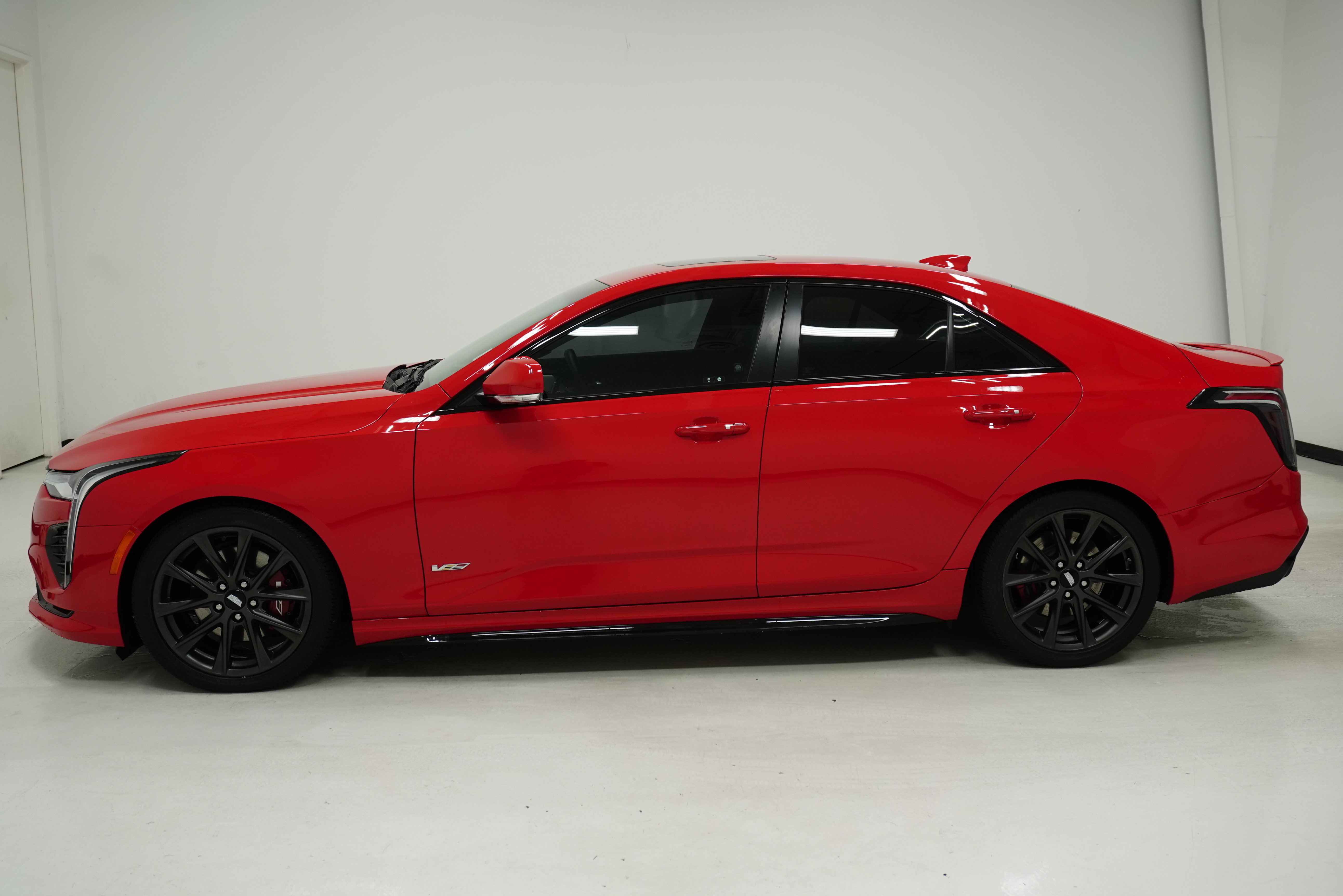 Used 2020 Cadillac CT4 V RWD image 7