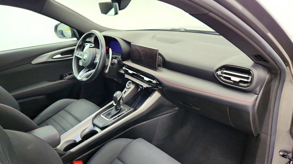 Used 2024 Dodge Hornet R/T w/ Tech Pack w/o Parking image 25