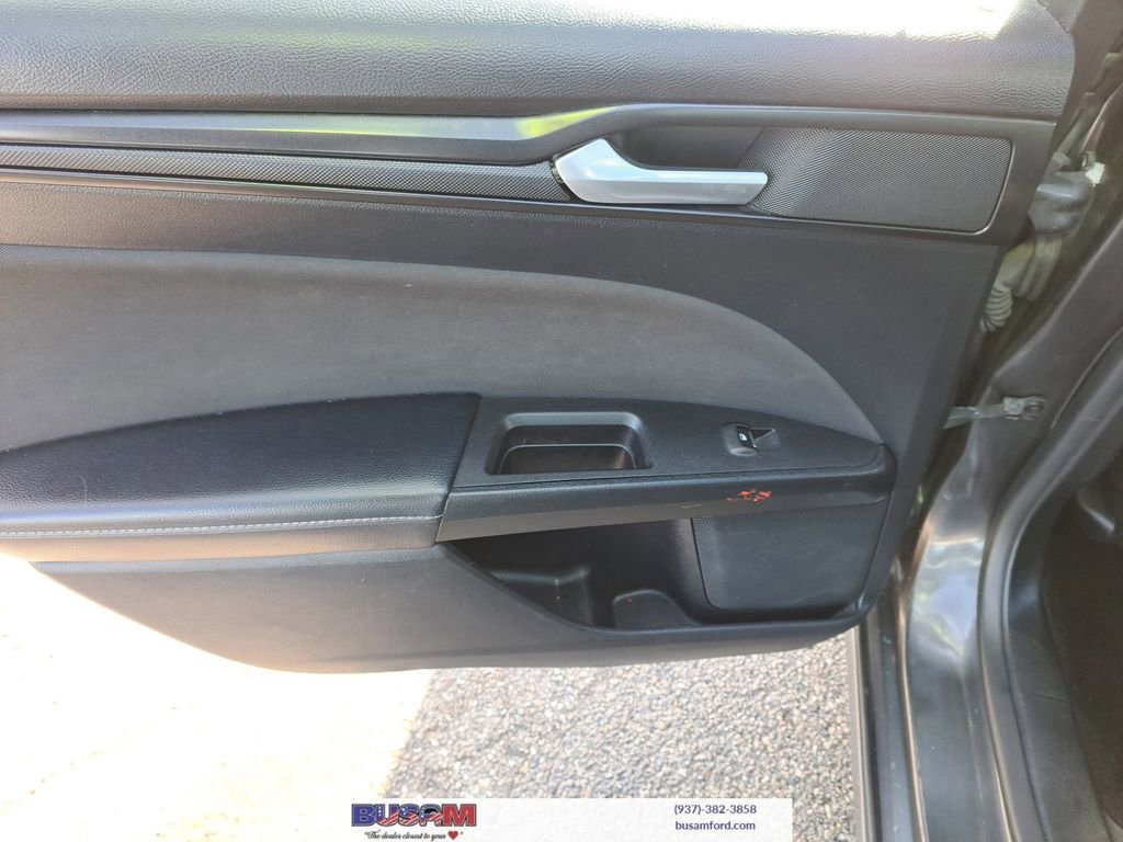Used 2018 Ford Fusion S w/ Equipment Group 101A FWD image 10