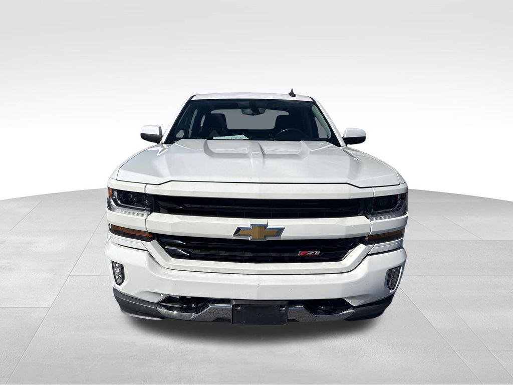 Used 2018 Chevrolet Silverado 1500 LT w/ All Star Edition image 2