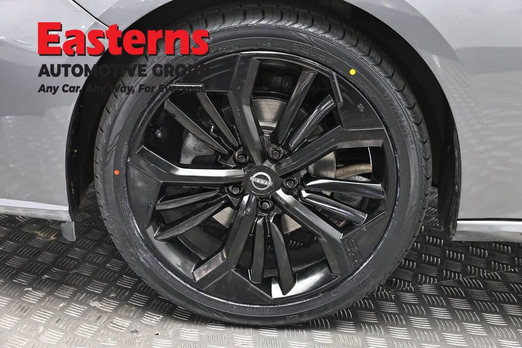 Used 2023 Nissan Altima 2.5 SR FWD image 32