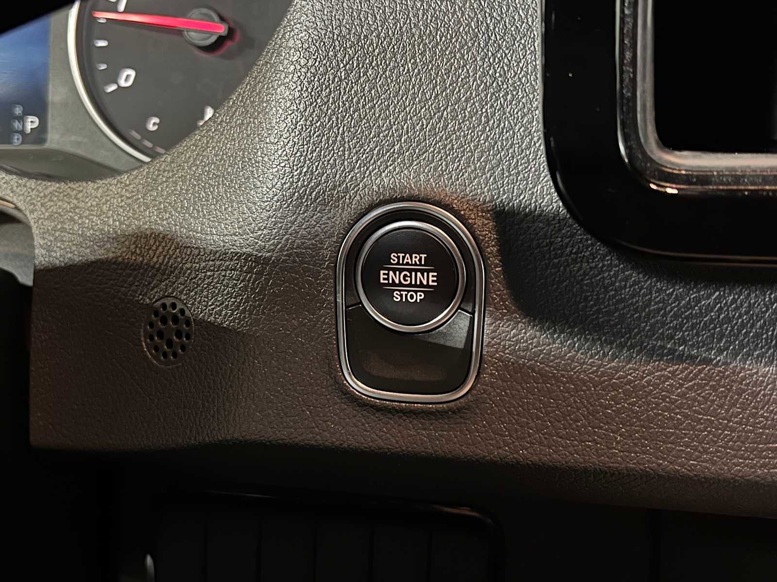 Used 2025 Mercedes-Benz Sprinter 2500 image 30