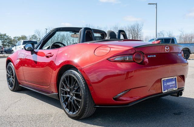 Used 2016 MAZDA MX-5 Miata Club w/ Brembo/BBS Package image 43