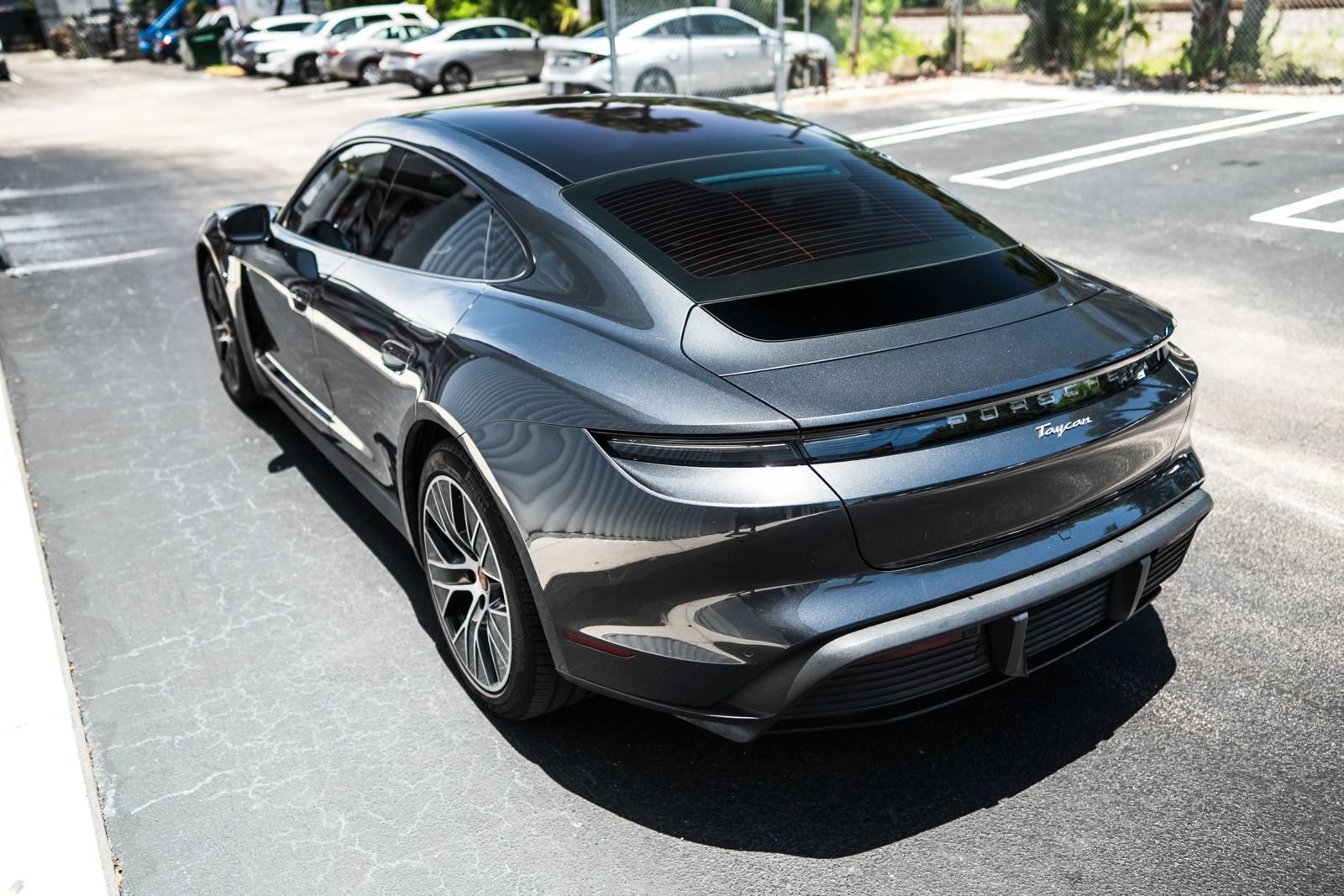 Used 2021 Porsche Taycan RWD image 9