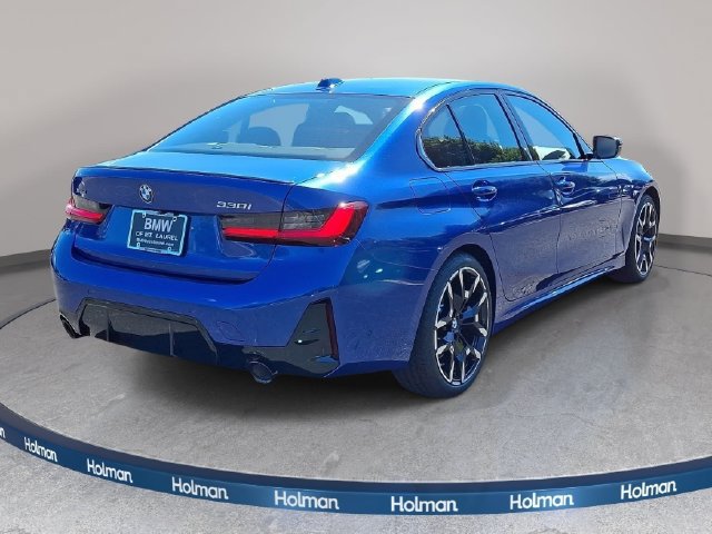 New 2026 BMW 330i xDrive Sedan w/ M Sport Package AWD/4WD image 4