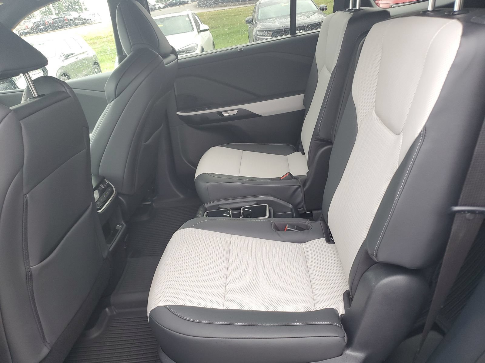 Used 2026 Lexus TX 500h AWD w/ Technology Package image 13
