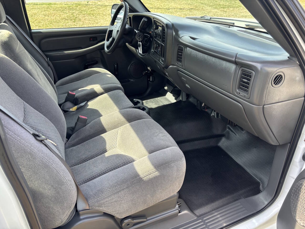 Used 2006 Chevrolet Silverado 1500 W/T RWD image 9