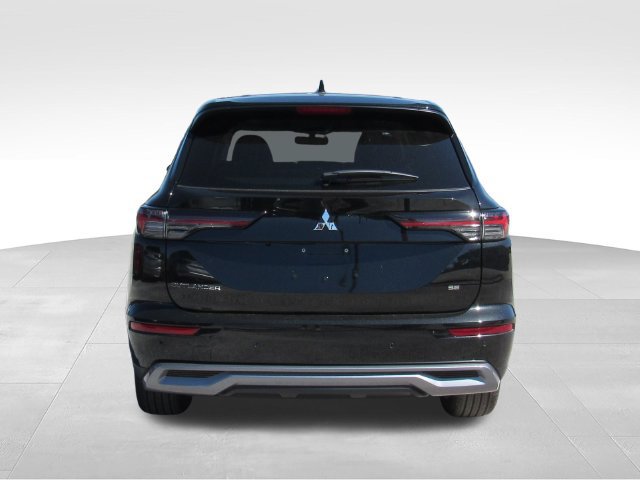New 2026 Mitsubishi Outlander SE FWD image 4