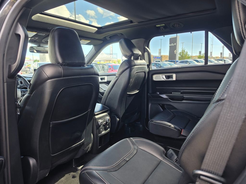 Used 2020 Ford Explorer ST w/ ST Street Pack AWD/4WD image 13