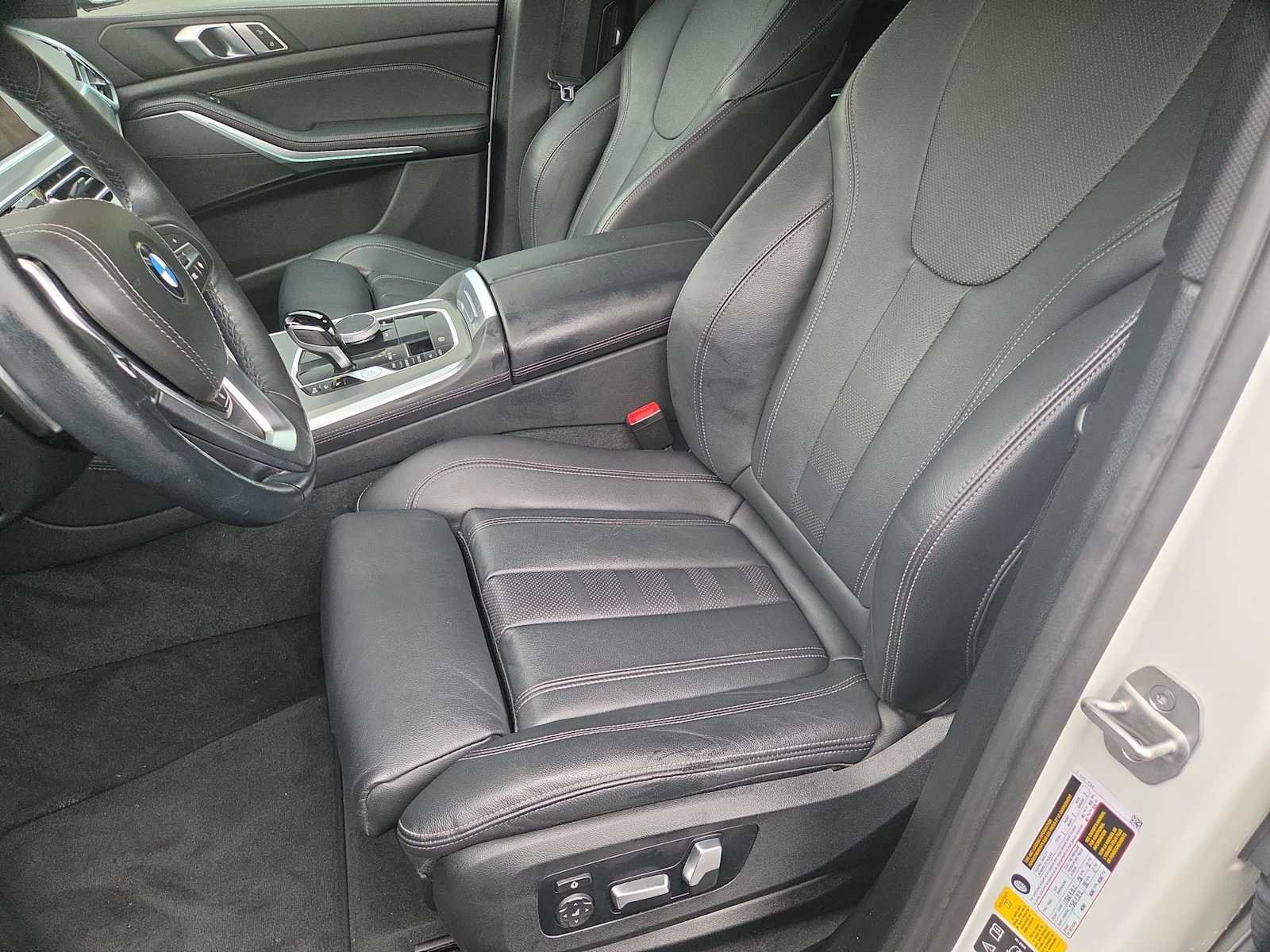 Used 2022 BMW X5 xDrive40i w/ Premium Package AWD/4WD image 16