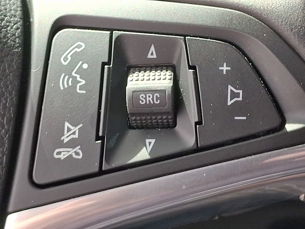 Used 2021 Buick Encore Preferred w/ Safety Package image 22