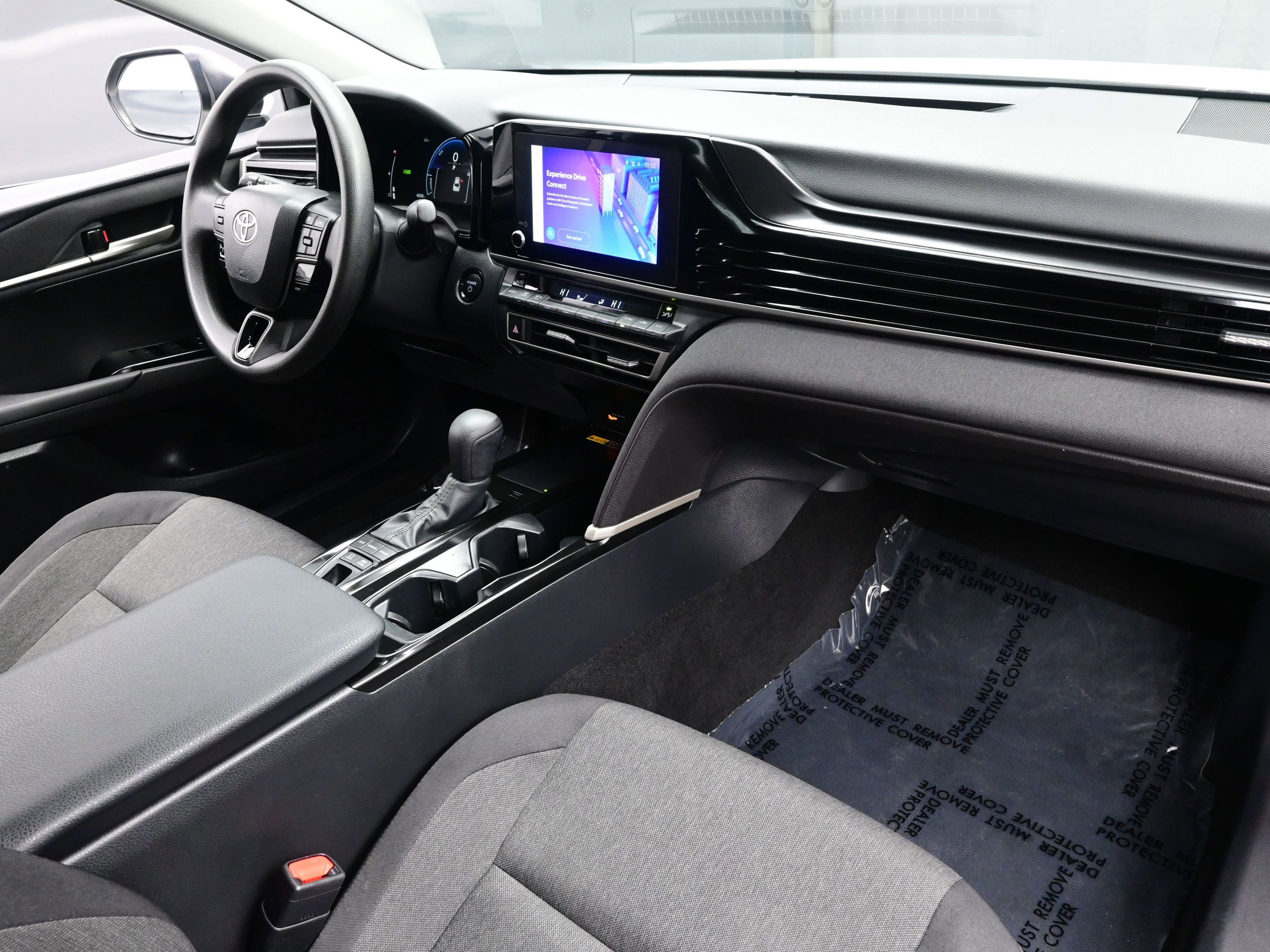 Used 2025 Toyota Camry LE image 14