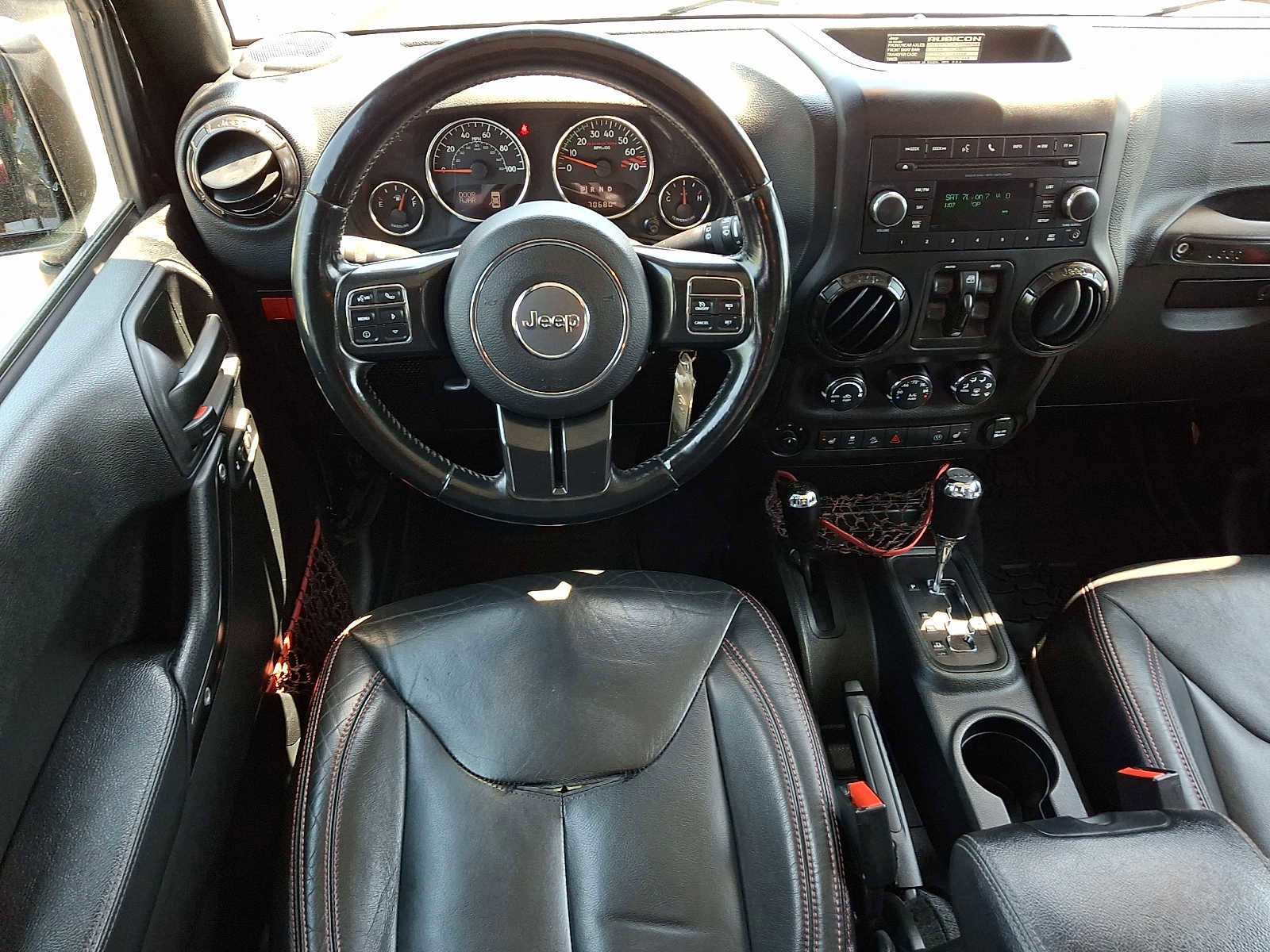 Used 2018 Jeep Wrangler Unlimited Rubicon AWD/4WD image 11