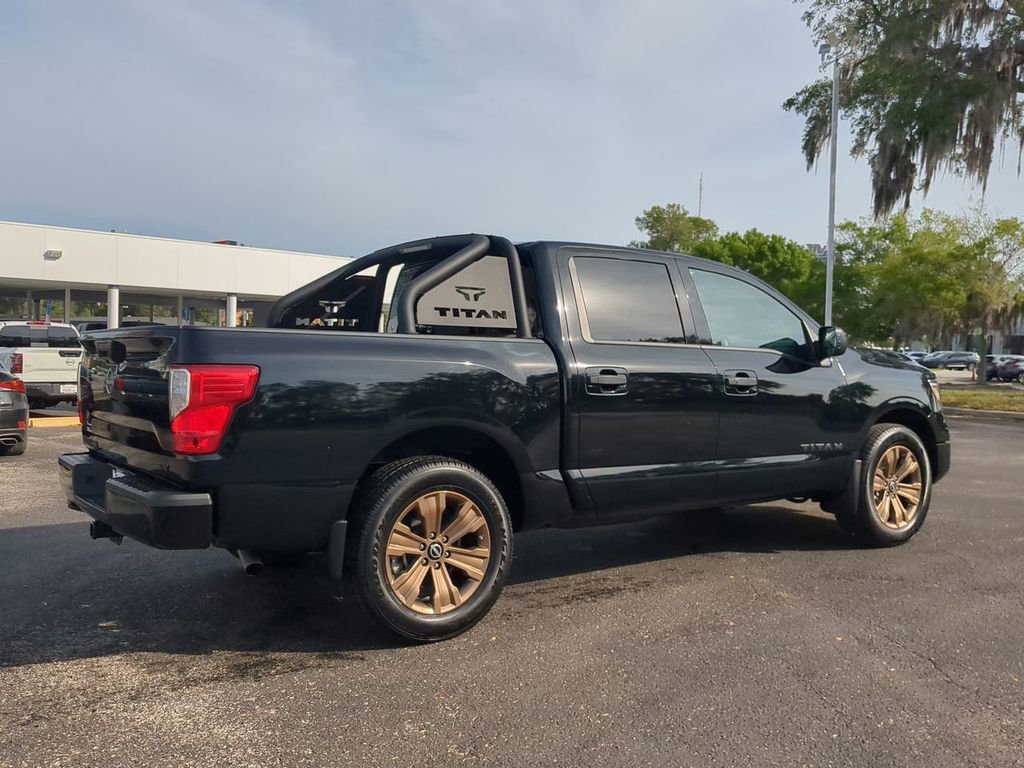 Used 2024 Nissan Titan SV w/ SV Bronze Edition Package RWD image 4