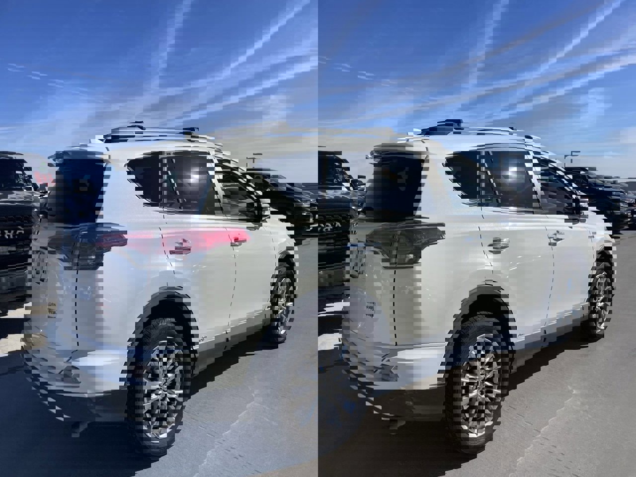 Used 2016 Toyota RAV4 Limited image 2